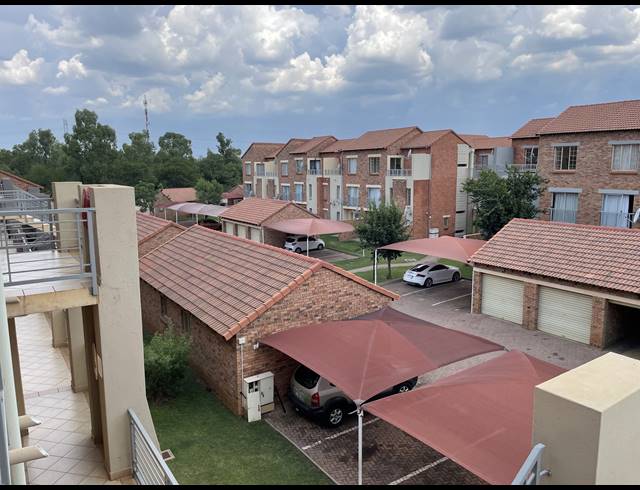 1 BEDROOM APARTMENT FOR SALE IN THE ORCHARDS